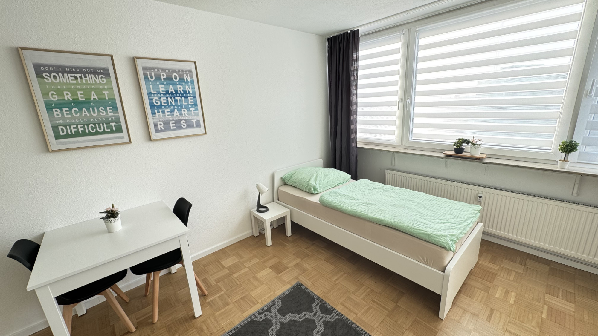 Zimmer Paris - Bettenansicht rechts
